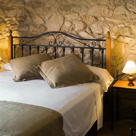 Holiday home Casa Rural El Pati De L'albera *