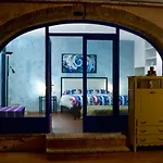 Casa Rural El Pati De L'albera بيت للعطل *